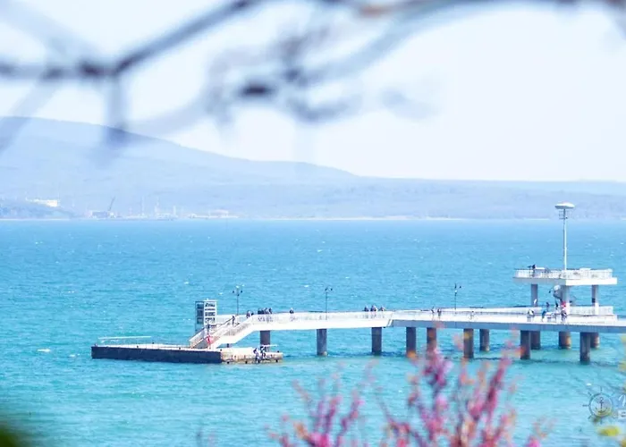 Aura Апартаменти *