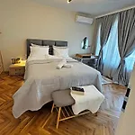 Apartament Aura *