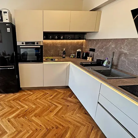 Aura Apartmán Burgas City